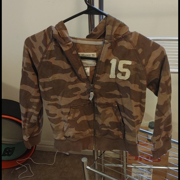Boys Camo Zip Up Hoodie size 6 - Picture 5 of 6